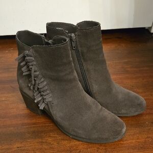 Kenneth Cole Dark Gray Suede‎ Ankle Boots with Fringe